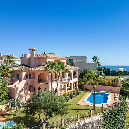 Beachside Villa With Panoramic Sea Views Беналмадена Екстериор снимка